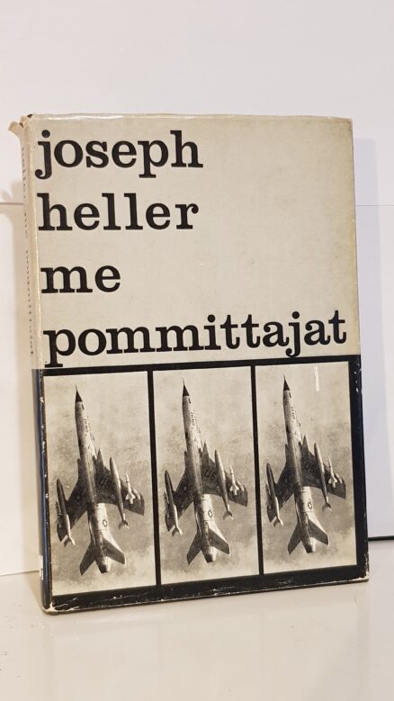 Me pommittajat - Näytelmä