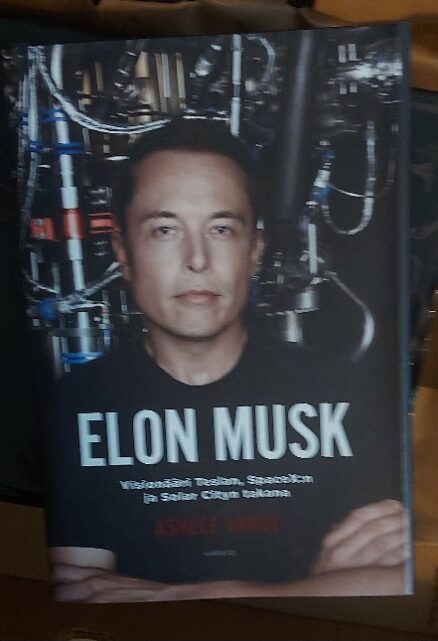 Ëlon Musk - visiönääri Teslan, Spacex:n ja Solar Cityn takan