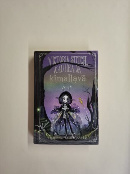 Victoria Stitch, kauhea ja kimaltava